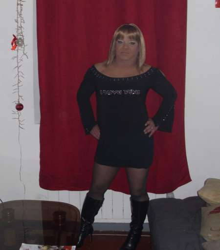 Photo de  Sublime travesti des île