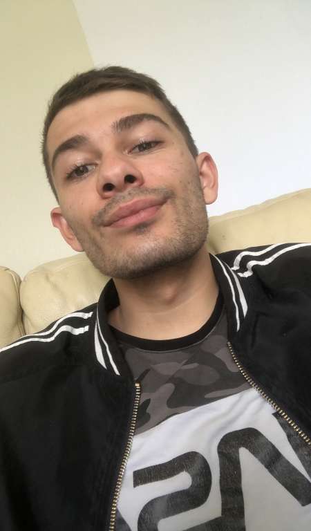 Photo de Chercher une femme peut importe l’âge