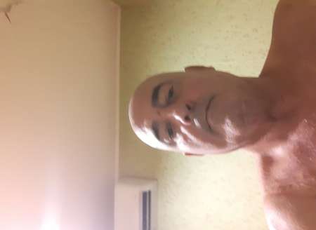 Photo de Homme 56ans charmant et tres doux pour plan cul