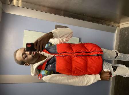 Photo de jeune escorte boy black de 19ans