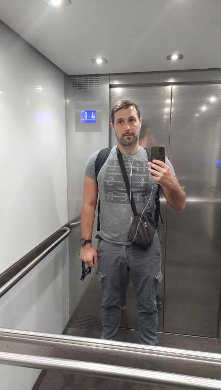 Photo de H cherche a tété des seins