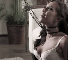 Photo de Homme dominant pour couple