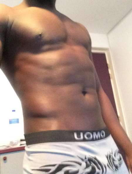 Photo de Jeune black pour les dames sans prise de tête