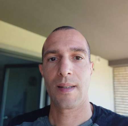 Photo de Homme disponible pour Femme