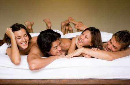 Photo de  Couple sérieux