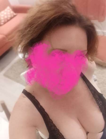 Photo de  Magnifique rousse pour moment complice