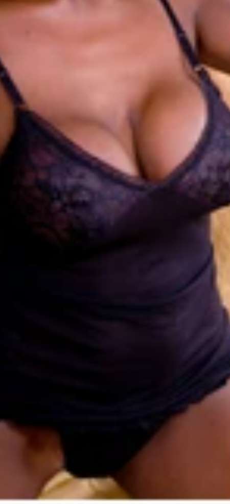 Photo de  Femme seule et Aimable