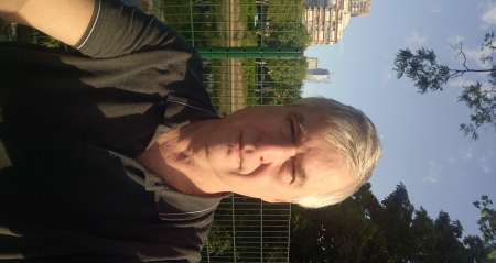 Photo de Homme mûr pour jeune et jolie