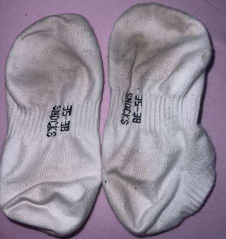 Photo de Recherche dominatrice pour me soumettre à ses pied