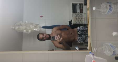 Photo de  Black dominant