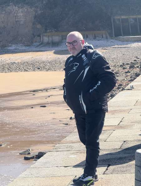 Photo de Homme soumis 60 ans tres cool