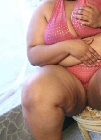 Photo de Roseline, black voluptueuse et coquine