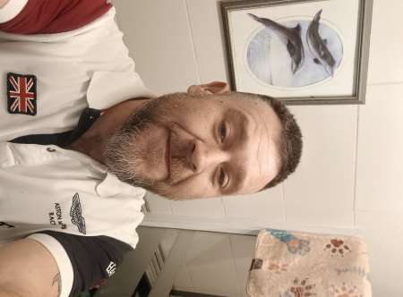 Photo de Recherche femme pour vacances d'été