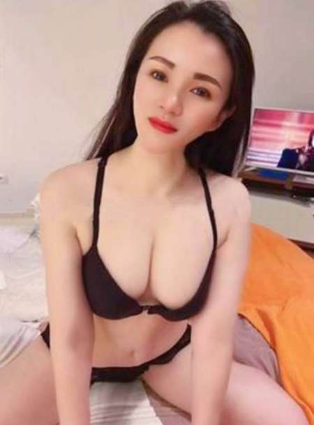 Photo de nouvelle femme de massage nu