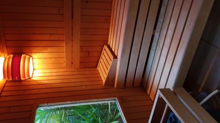 Photo de Qui pour m'accompagner dans un sauna ?