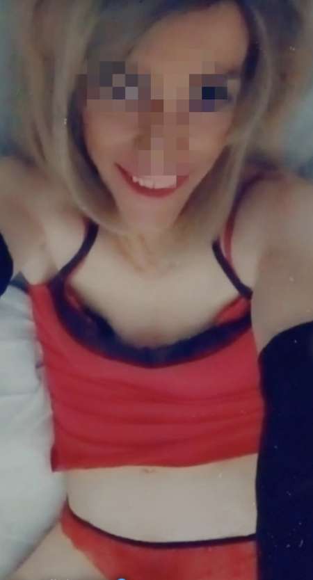 Photo de Olivia trav mince et imberbe