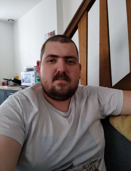 Photo de Recherche(s) un(s) trans ou plus
