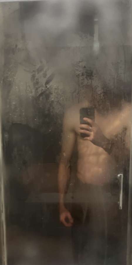 Photo de JH cherche à s amuser