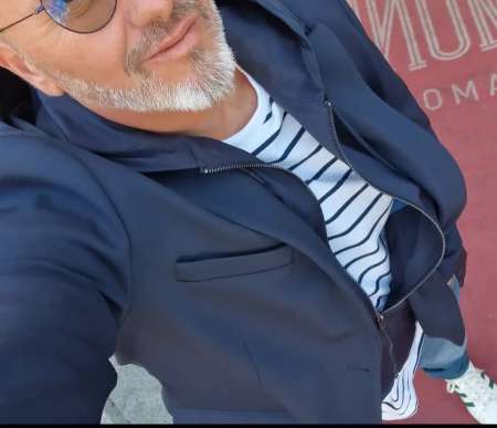 Photo de Escortboy Gentleman pour vous servir, discret