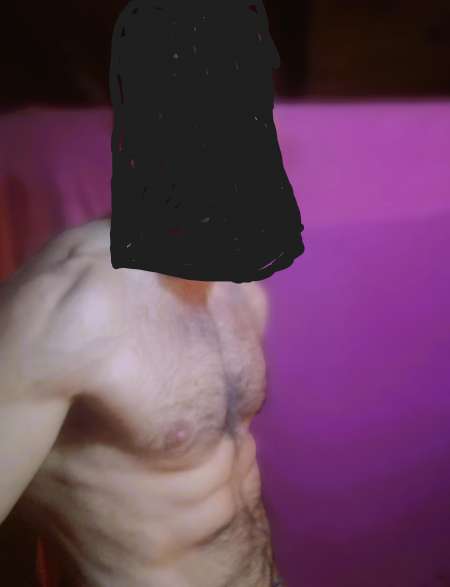 Photo de Recherche une femme pour assouvir mes fétiches...