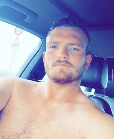 Photo de Homme de 35 ans plaisir assuré