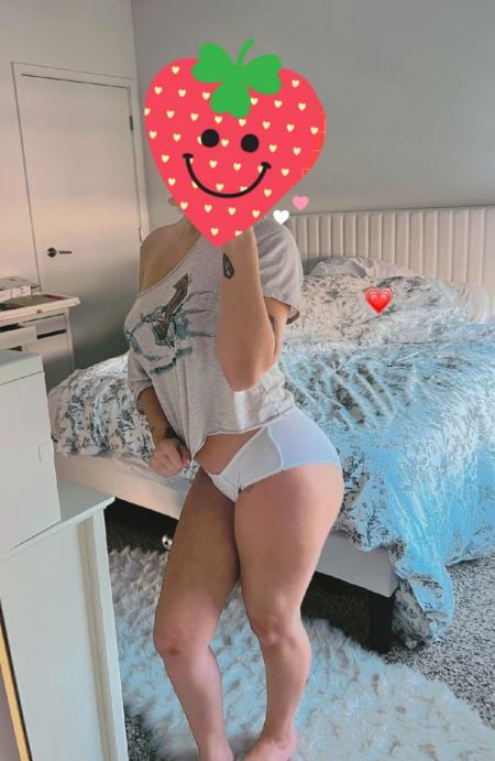 Coquine chaude pour coqin